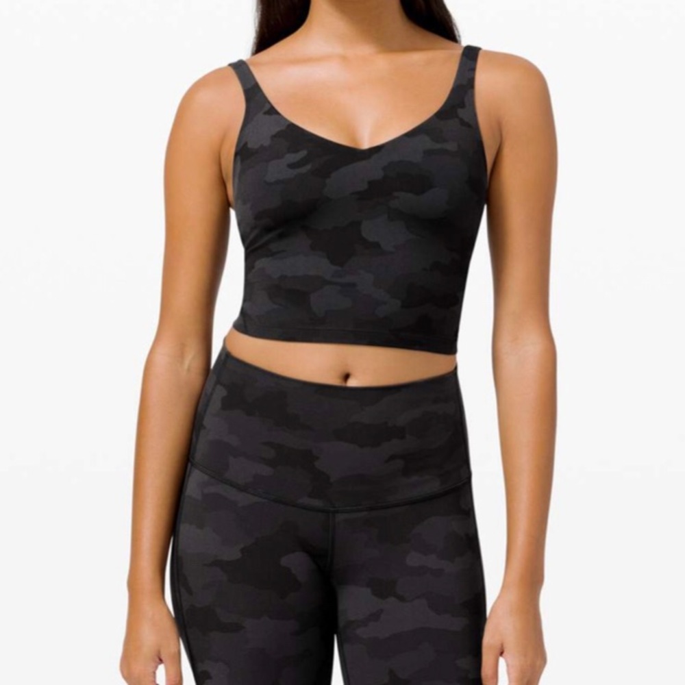 Lululemon Align Tank
Heritage 365 Camo Deep Coal Multi in size 10